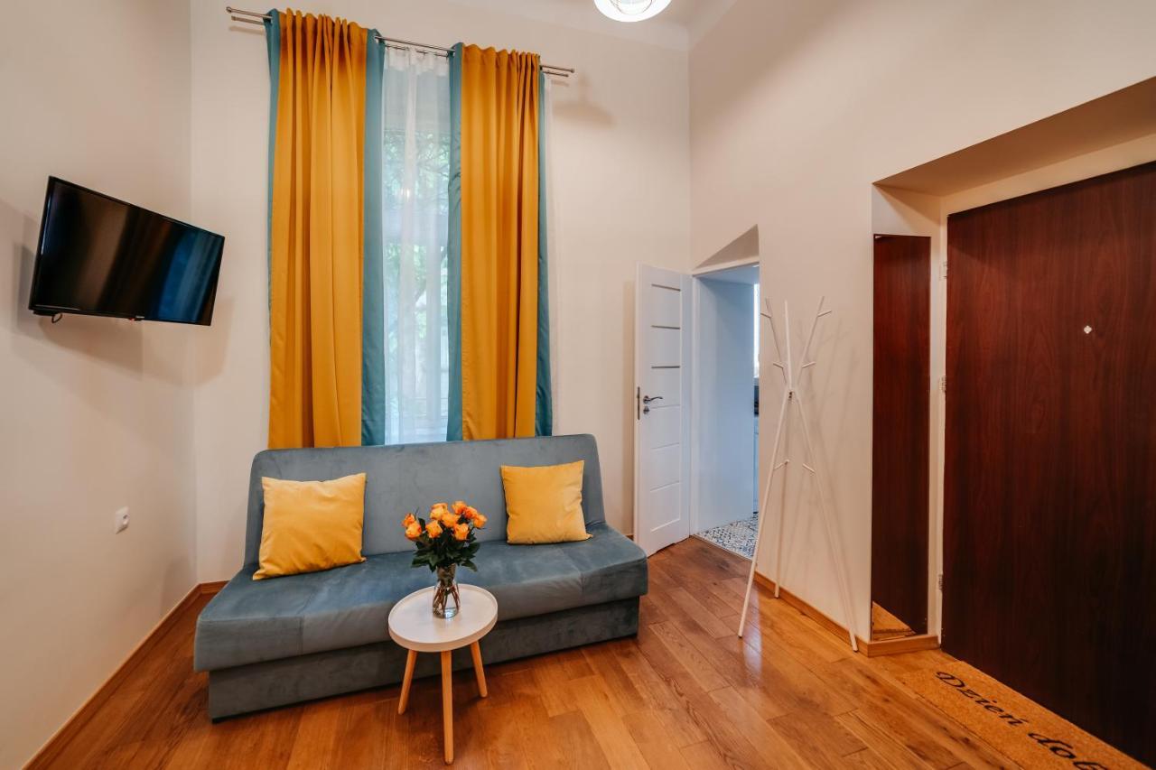 Alpari Apartments Krakow Bagian luar foto